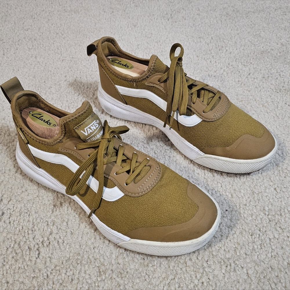 Vans Ultrarange Sneakers